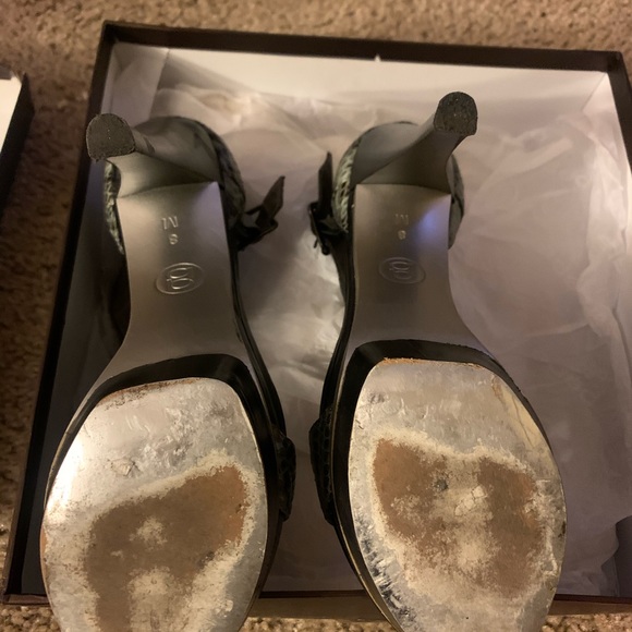 Bebe Snake print heels - Picture 5 of 8